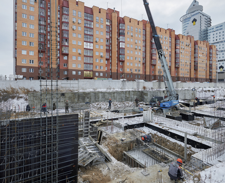 В «Александровском» начали монолит  картинка